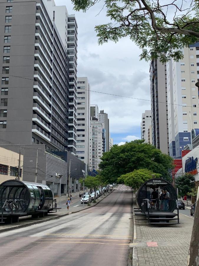 Encantador Suite: Vista Cidade e Cozinha Moderna no Bigorrilho Curitiba Exterior photo